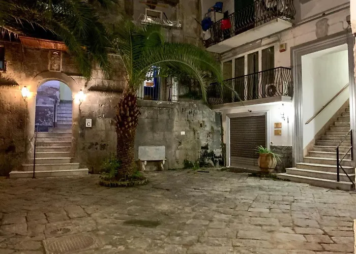Ferdinando'S Home